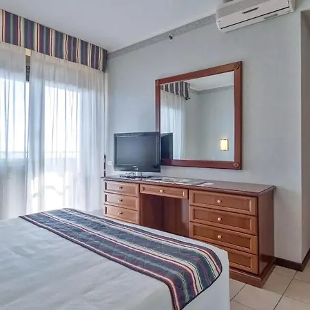 Ripamonti & Milano 4* פייבה אמנואלה